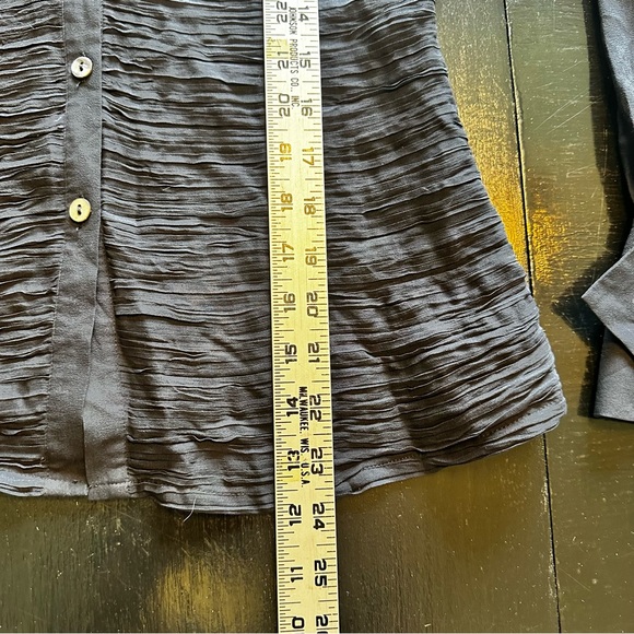 Vintage Cami Size Small Black Silk Button Down Slightly Sheer Work Shirt Funeral - Picture 4 of 7